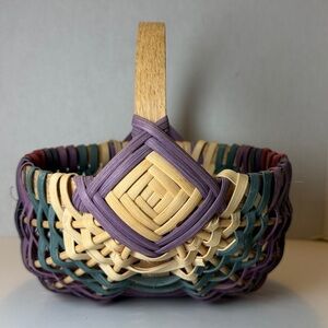 Amish Woven Egg Gathering / Buttocks Basket Yoder Family Sonora, Kentucky